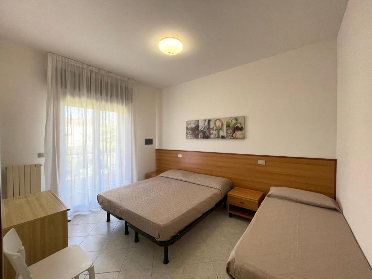 Villa Daniela Carraro Immobiliare - Family Apartments Lido di Jesolo Exterior photo